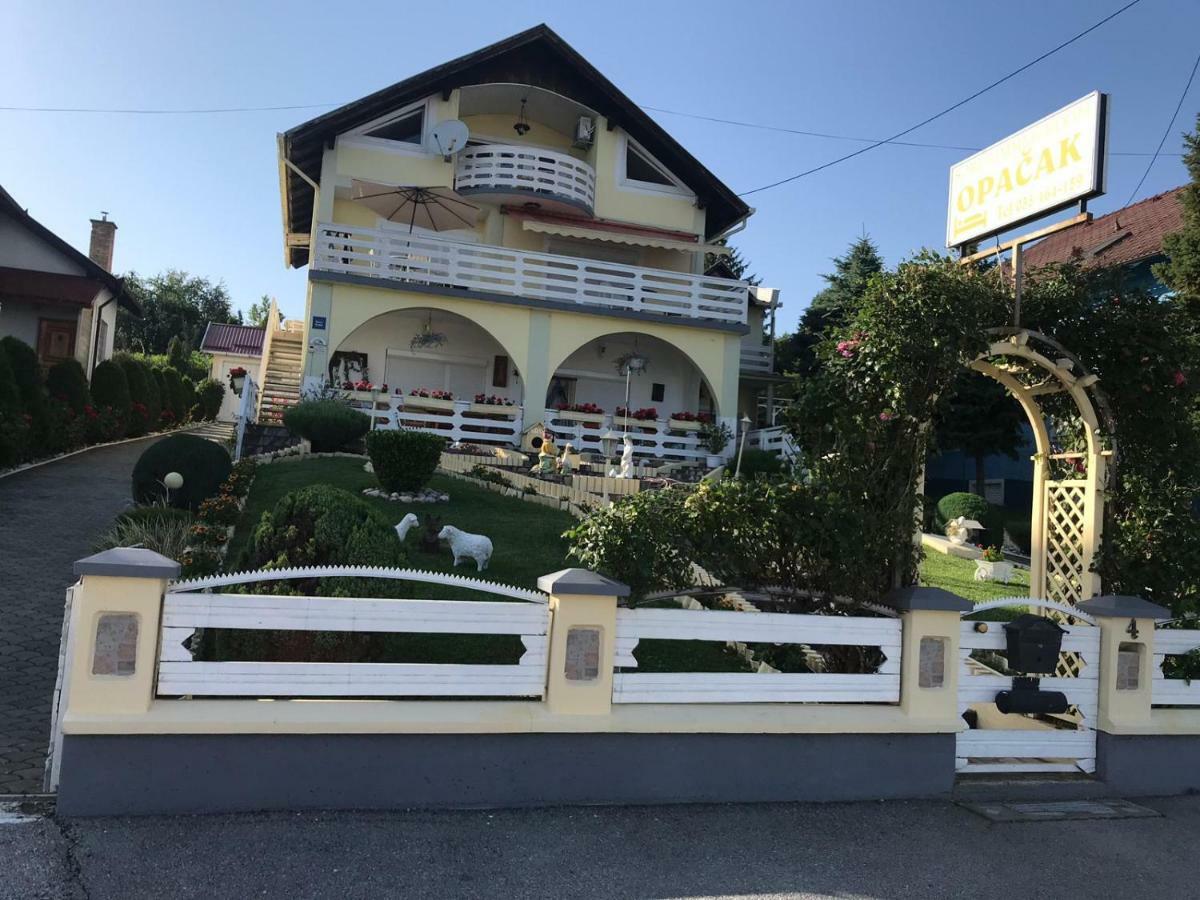 Sobe Opacak Hotell Slavonski Brod Exteriör bild